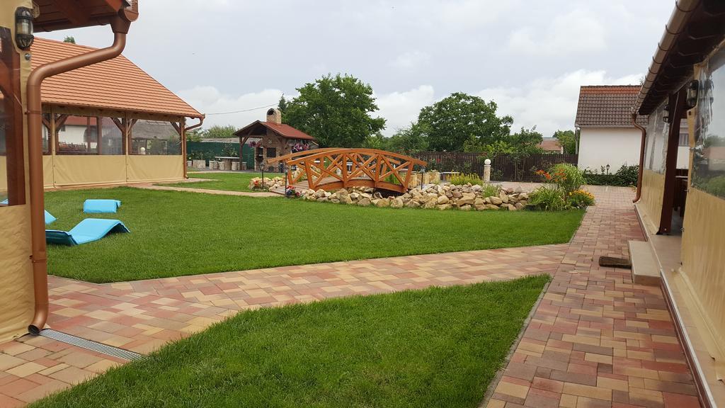 Sovirag Vendeghaz Hotel Hortobágy Екстериор снимка