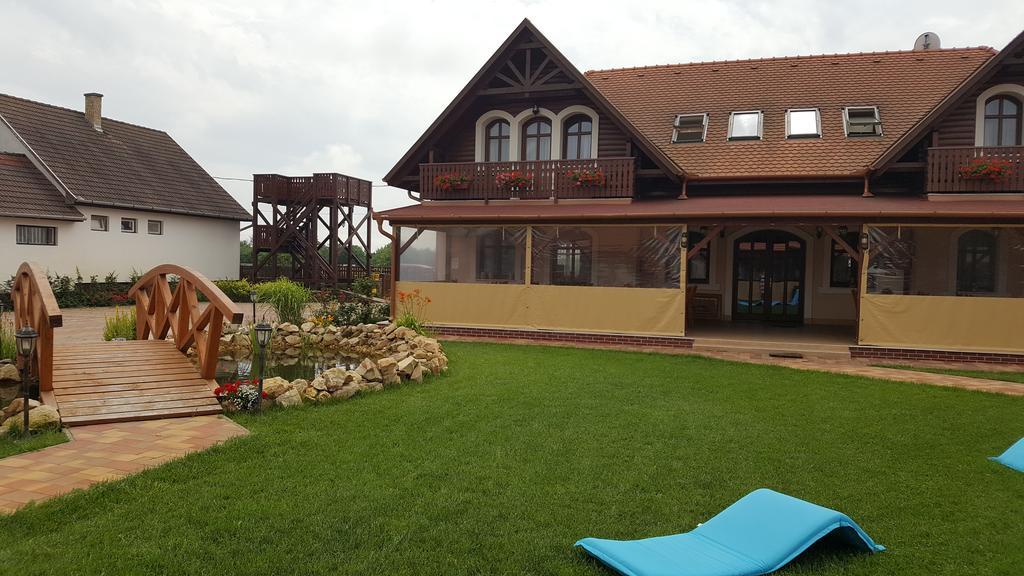 Sovirag Vendeghaz Hotel Hortobágy Екстериор снимка