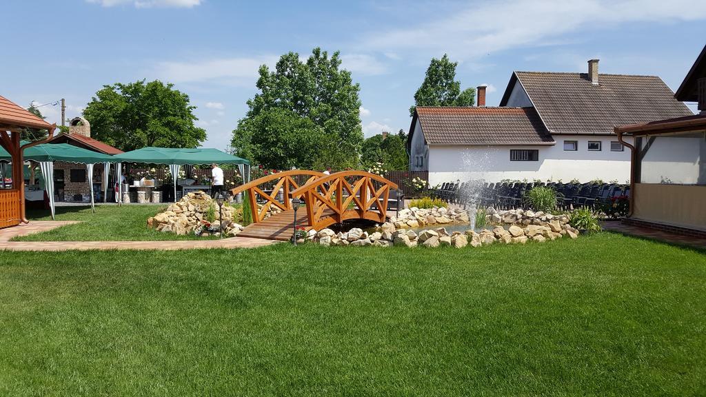 Sovirag Vendeghaz Hotel Hortobágy Екстериор снимка