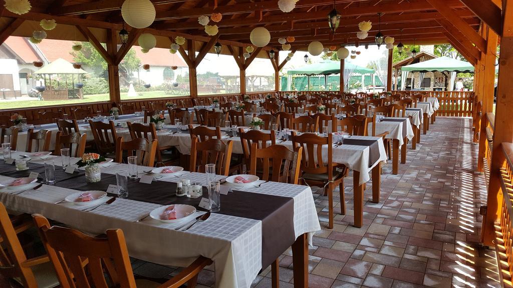 Sovirag Vendeghaz Hotel Hortobágy Екстериор снимка