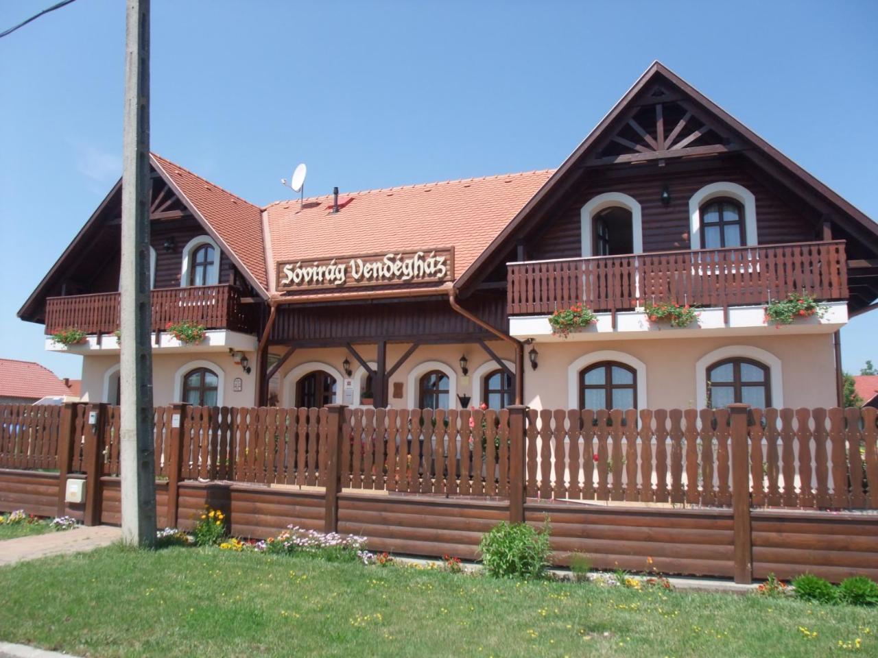 Sovirag Vendeghaz Hotel Hortobágy Екстериор снимка