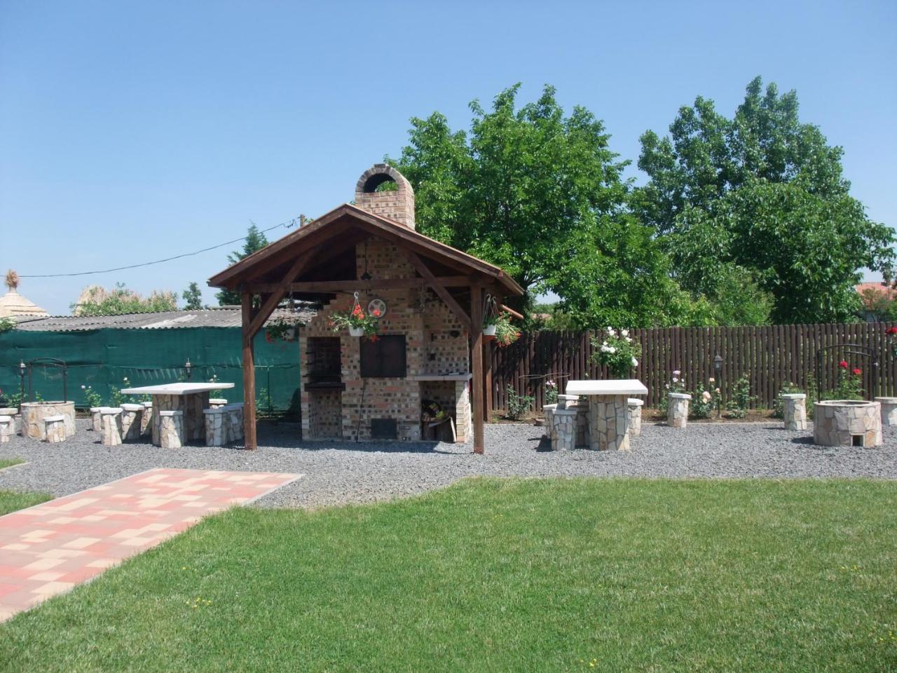 Sovirag Vendeghaz Hotel Hortobágy Екстериор снимка